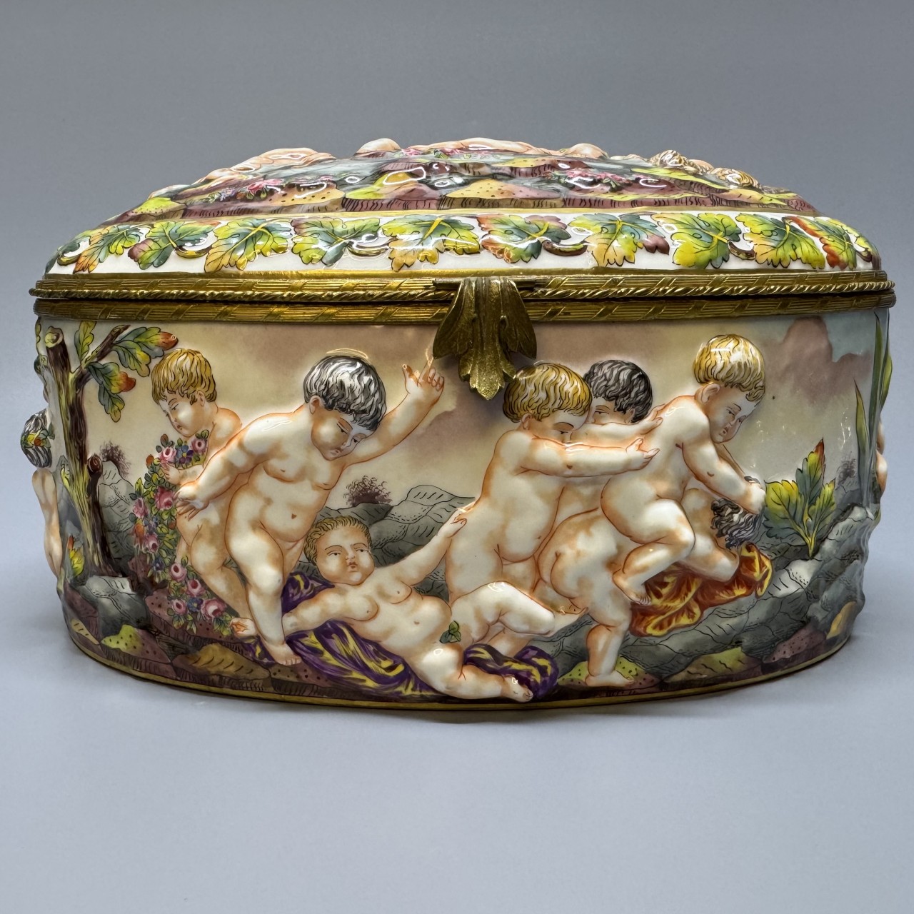 Шкатулка «Мифологическая сцена»