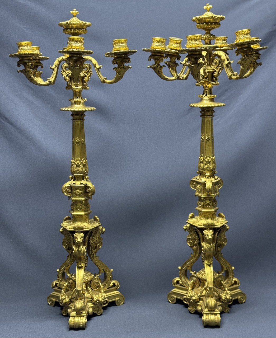 Канделябры парные «Грифоны»