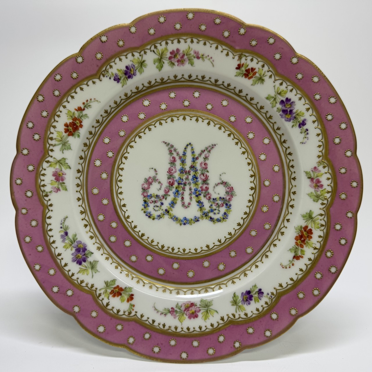 Тарелка с вензелем Марии-Антуанетты